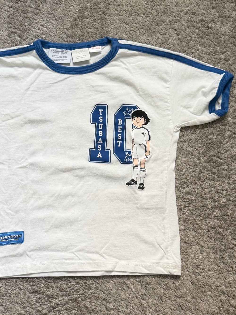 Zara Tsubasa Kids White & Blue Graphic Soccer Player Tee size 6 fits 4T-5T